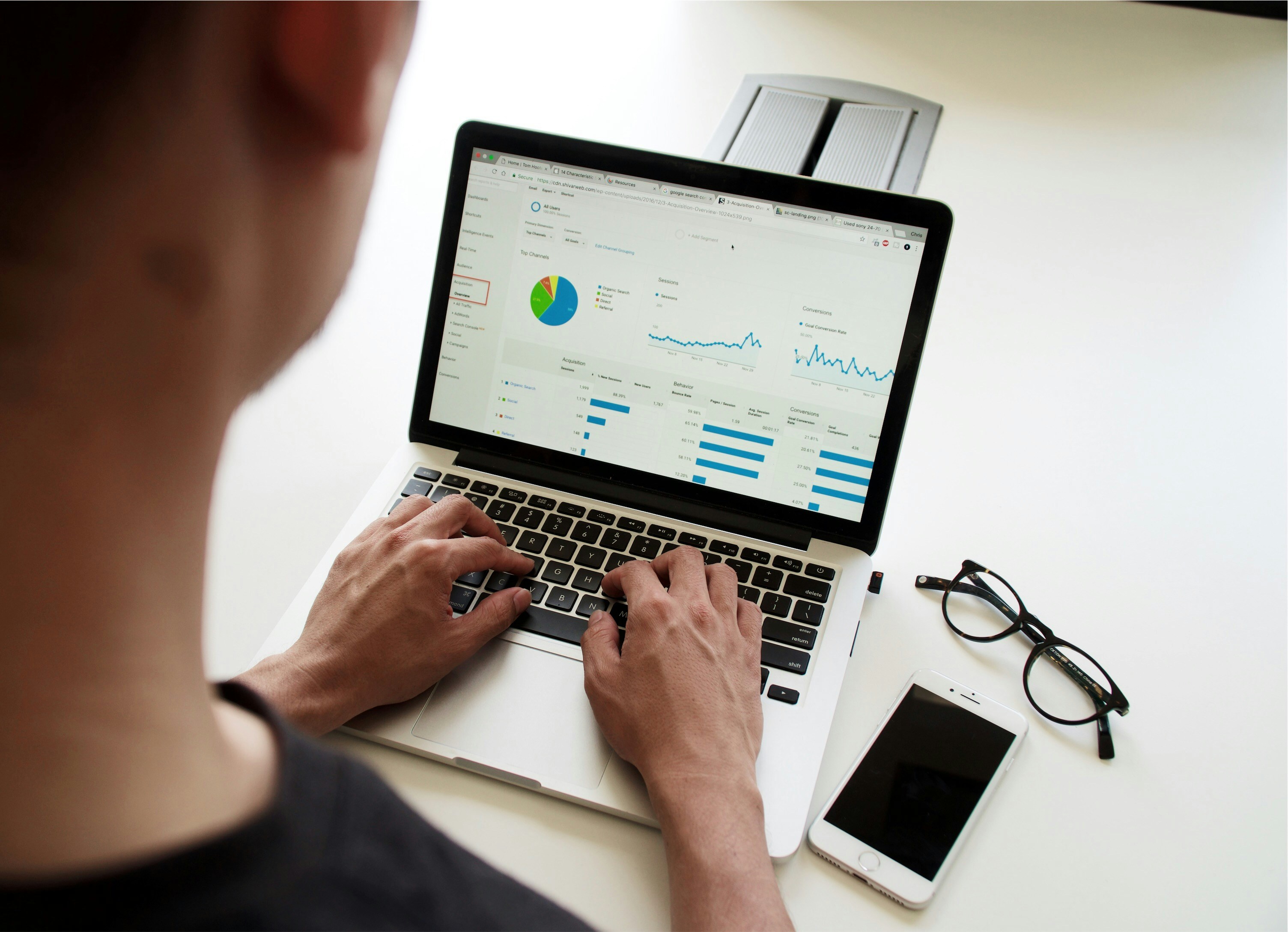 An Australian business owner and an SBX advisor working through the options before a decision